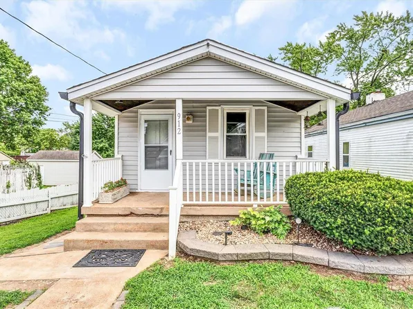 912 Dammert Ave, Saint Louis, MO 63125