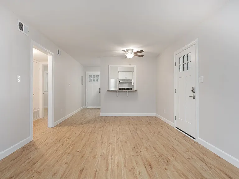 Elon Place — Photo 8