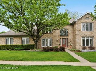 6740 Greene Rd, Woodridge, IL 60517