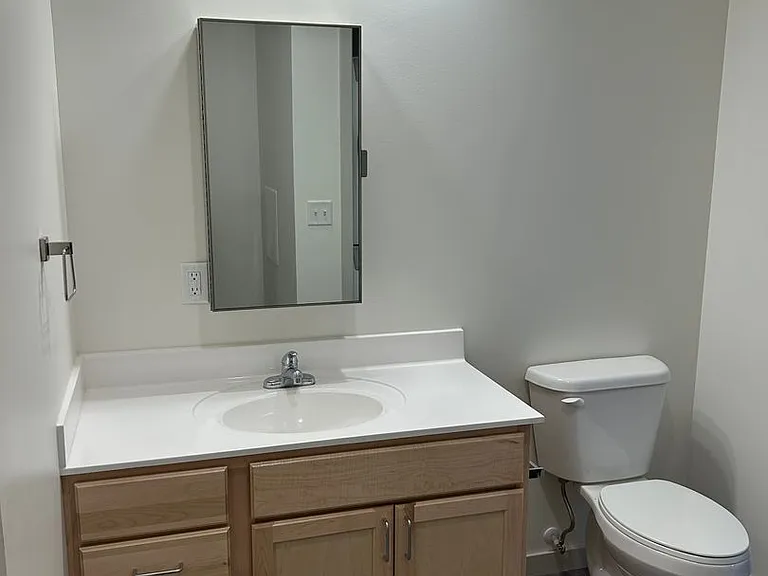 101 Main St S #205 — Photo 3