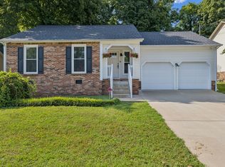 223 Valley Dr, Columbia, TN 38401