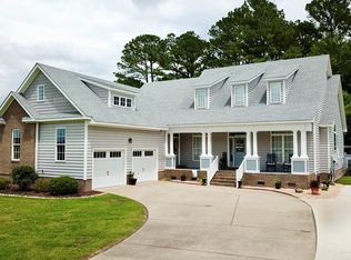 707 Airship Dr, Elizabeth City, NC 27909