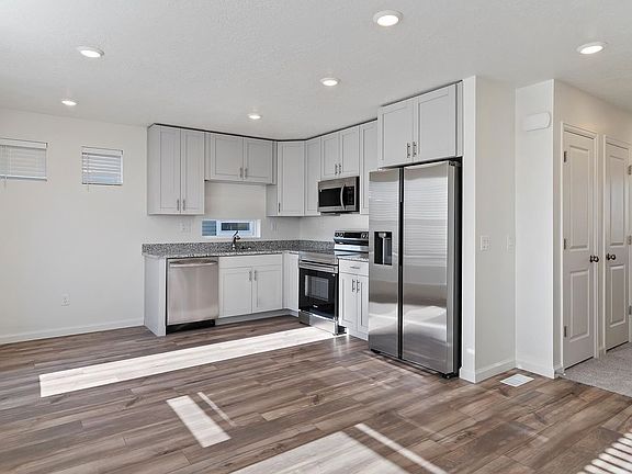 Moreno Kitchen
