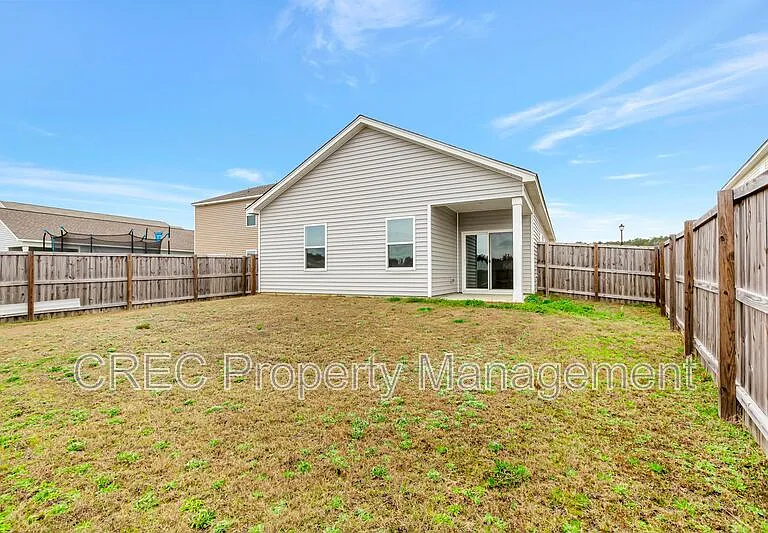 475 Pender Woods Dr — Photo 25
