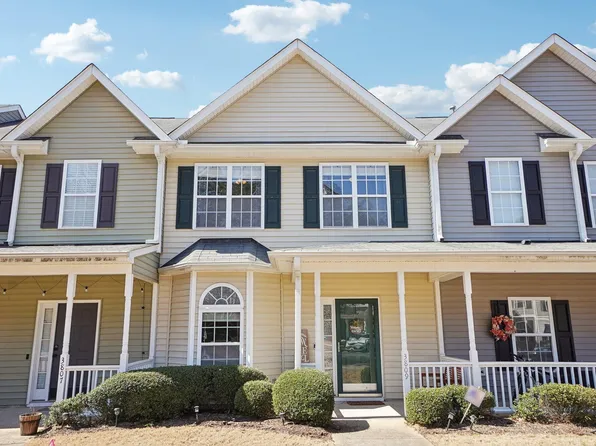 3809 Volkswalk Pl, Raleigh, NC 27610