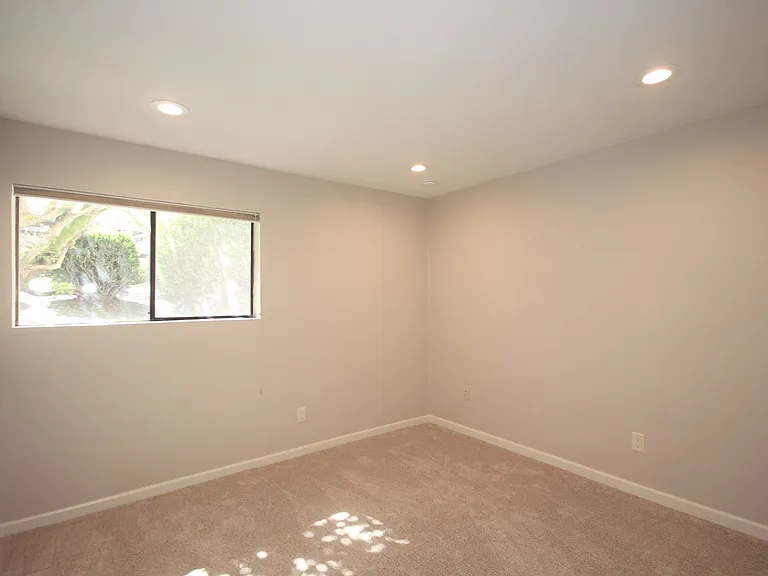 28303 Sound View Dr S #110 — Photo 9