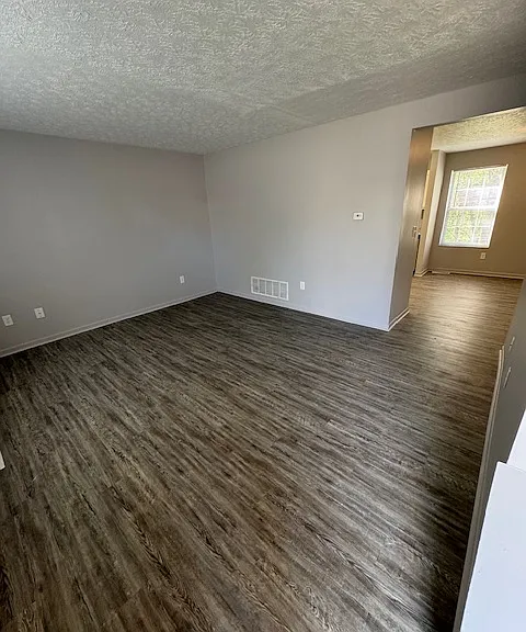 Eagle Ridge Townhomes — Photo 2