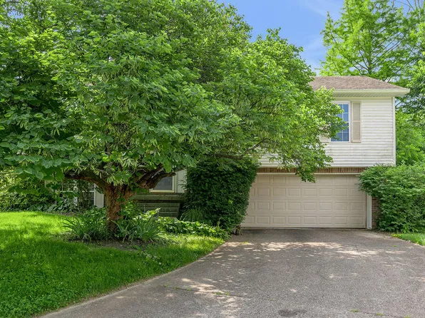3304 Houndstooth Ct, Lexington, KY 40515