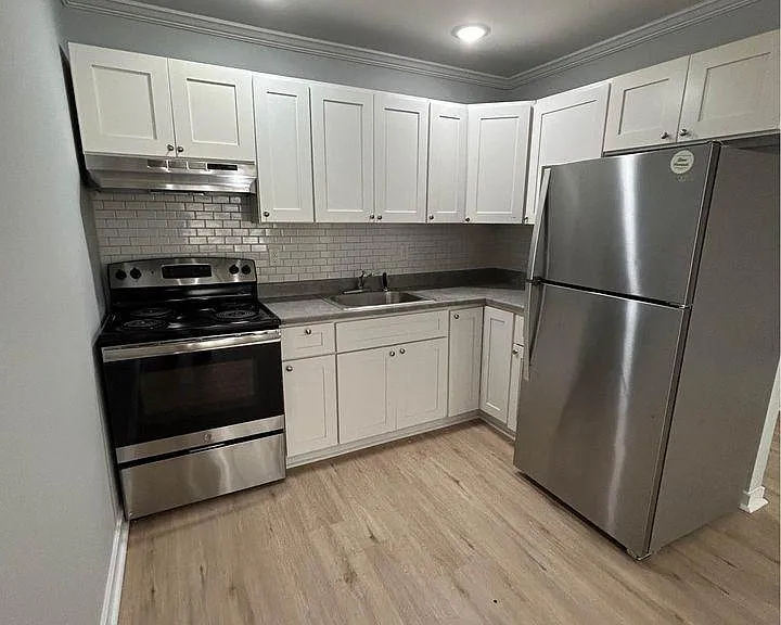 47 12th Ave #201 — Photo 10