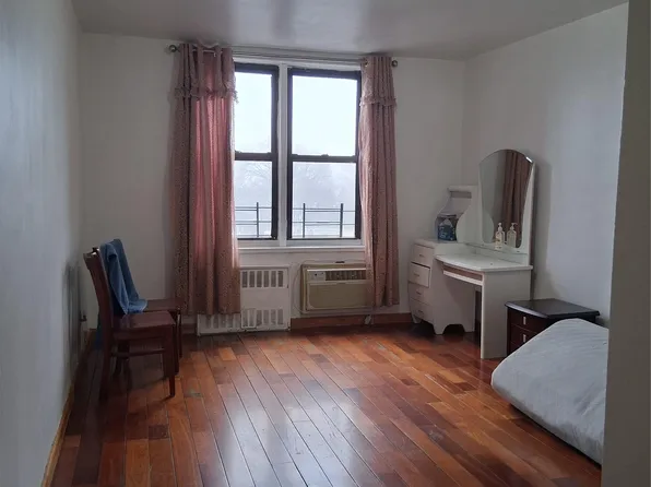 137-40 45th Avenue #5N, Flushing, NY 11355