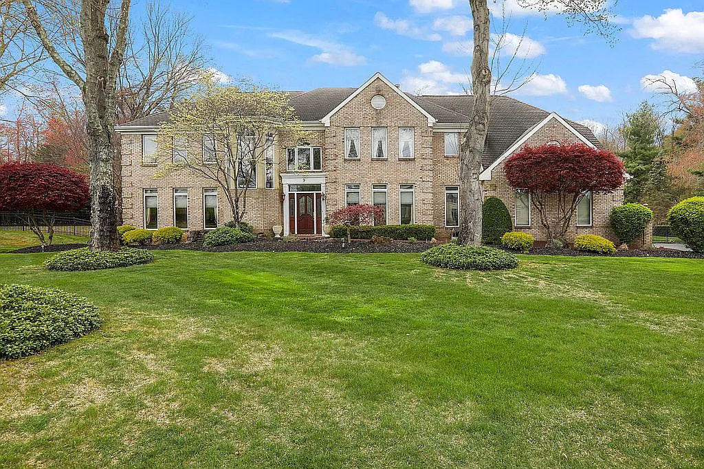 9 Ivy Ln photo 1