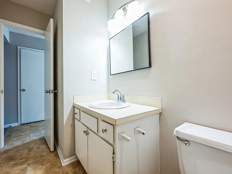 1559 Highland Ave #3 — Photo 14
