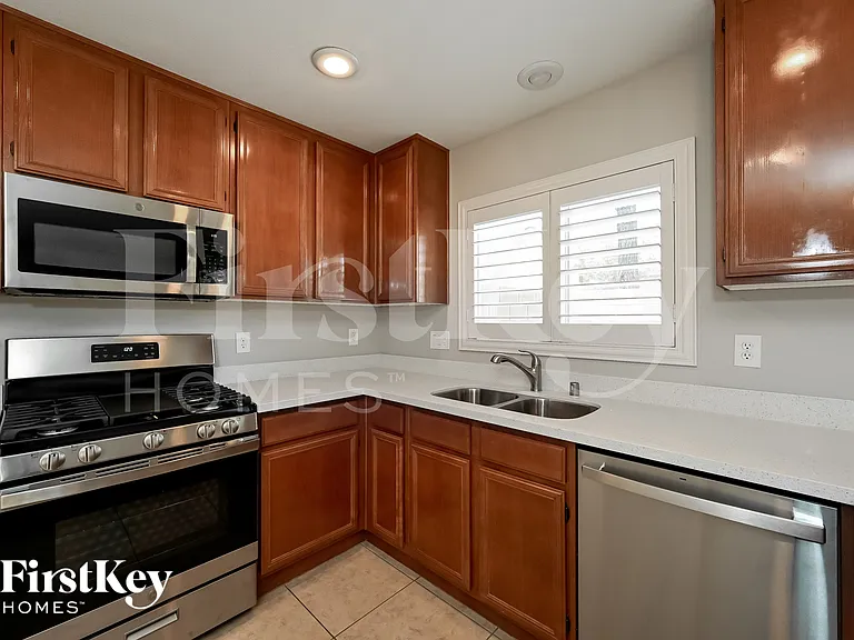 8302 Time Machine Ave — Photo 6