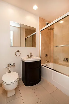 Sold by Evans Real Estate | media 11