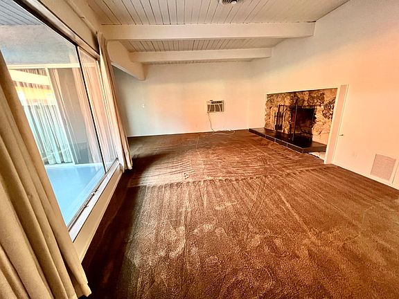 5th image of 12964 Moorpark St #4