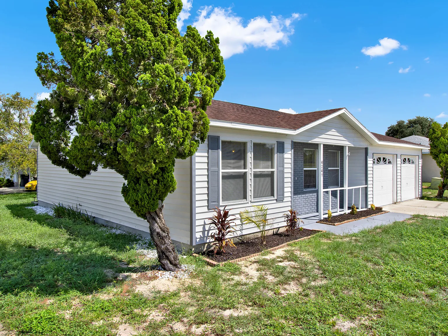 3 bed, 1185 sqft, $1,500 — Photo 2