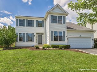 486 Nuthatch Way, Lindenhurst, IL 60046