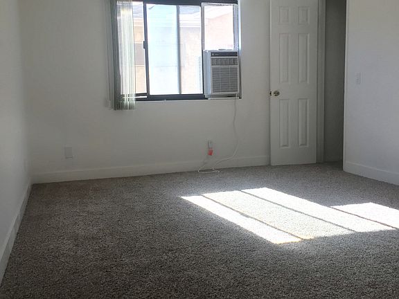 4th image of 4081 Ohio St APT 6