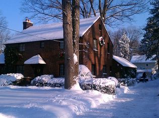 17 Inwood Rd, Essex Fells, NJ 07021