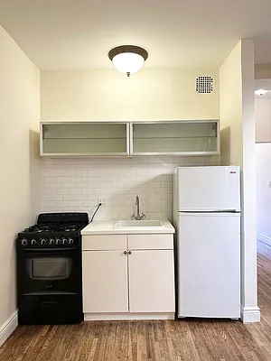 Rented by Empire Hotel Group | media 10