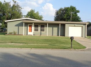 412 Sooner Rd, Bartlesville, OK 74003