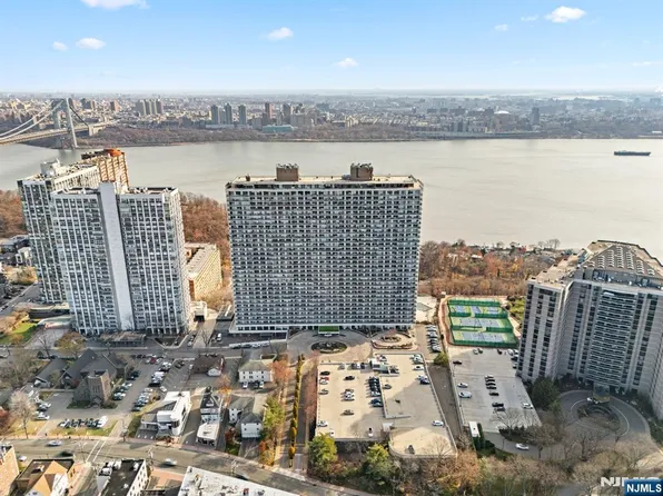 1530 Palisade Ave APT 6M, Fort Lee, NJ 07024