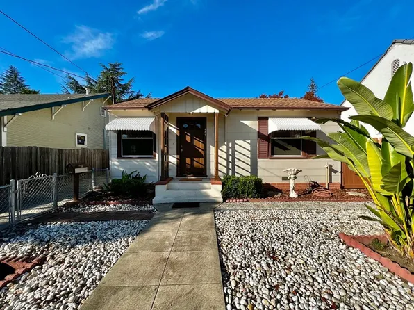 487 Seymour St, Napa, CA 94559