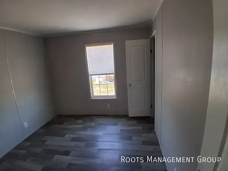 E9 Meadows Ct #E9 — Photo 14
