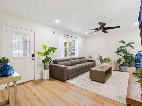 34807 Evergreen Way #Id1571614p, Dade City, FL 33523