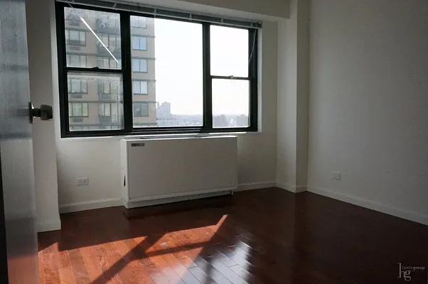 Rented by Hecht Group | media 13