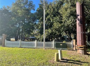 2 Rainbow Rd, Bluffton, SC 29910