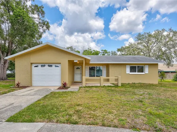 2961 Briar Cliff Dr, Palm Harbor, FL 34684