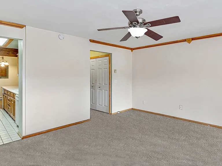 2339 Rattlesnake Ct #B — Photo 14