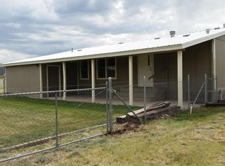 1462 E Slash 4th St, Springerville, AZ 85938