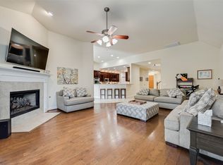 208 Stanford Ct, Heath, TX 75032