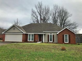 7277 Greenfield Rd, Montgomery, AL 36117