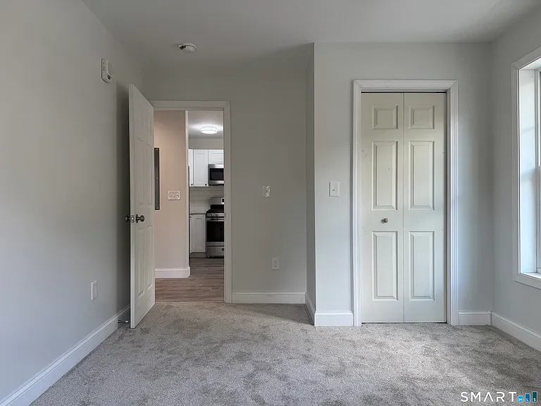 1085 Whalley Ave #9 — Photo 6