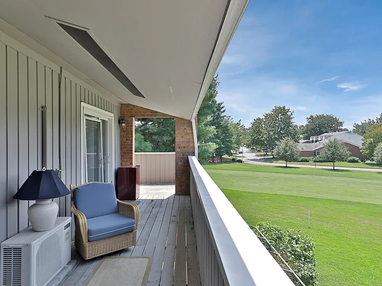Linden Ct — Photo 12