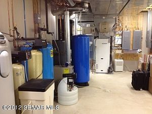 4th image of 22169 720th Ave