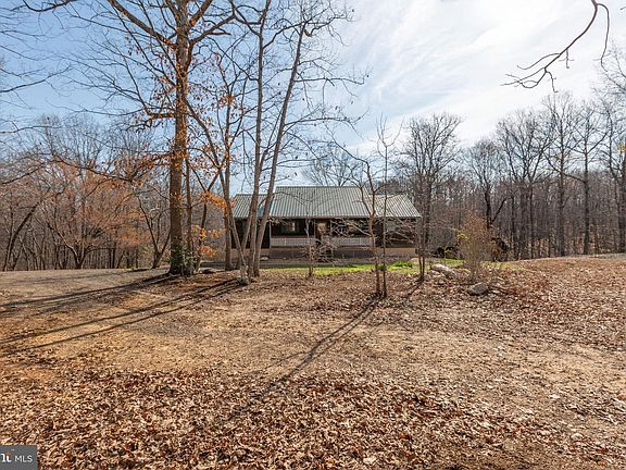 2nd image of 20537 Fields Mill Rd