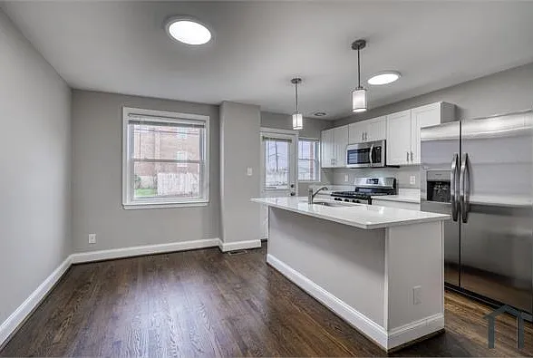 703 Aldworth Rd — Photo 3