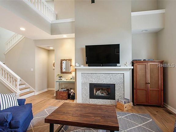 4th image of 72 Ocean Ln APT 7650