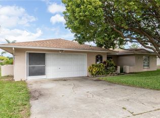 6952 Bottlebrush Dr, Port Richey, FL 34668