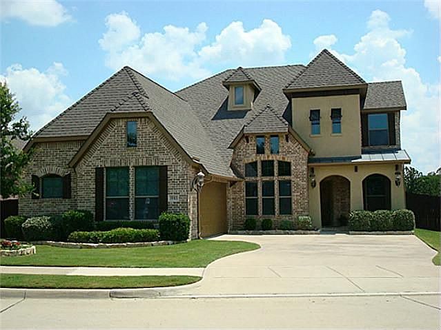 1st image of 3903 Boxwood Dr
