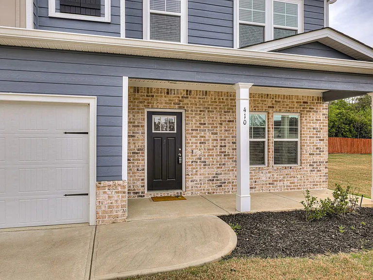 410 Matthew Ln #20 — Photo 4