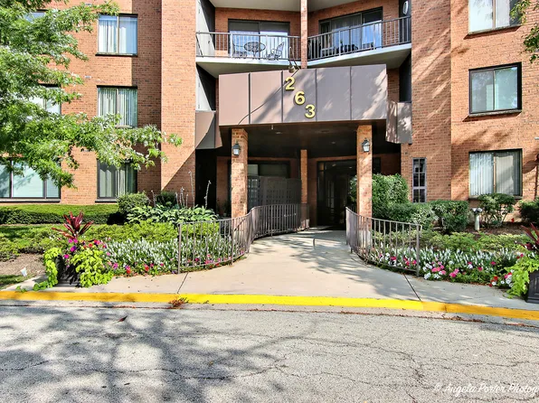 263 S Clubhouse Dr Unit 104, Palatine, IL 60074