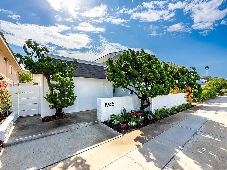 1945 Coast Blvd — Photo 35