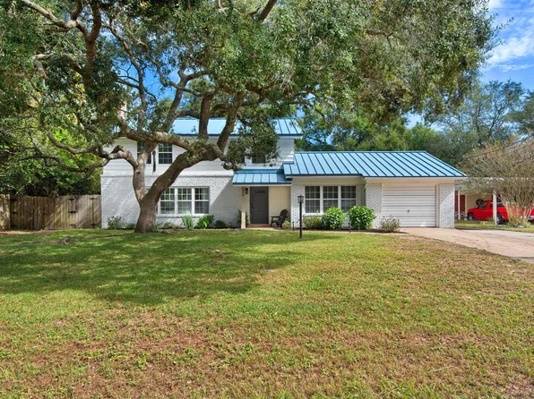 576 Pocahontas Dr, Fort Walton Beach, FL 32547