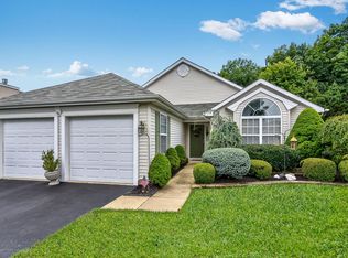 20 Casco Ct, Lakewood, NJ 08701