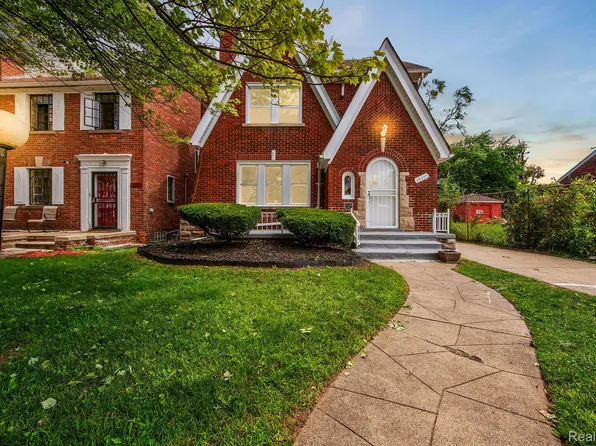 19372 San Juan Dr, Detroit, MI 48221